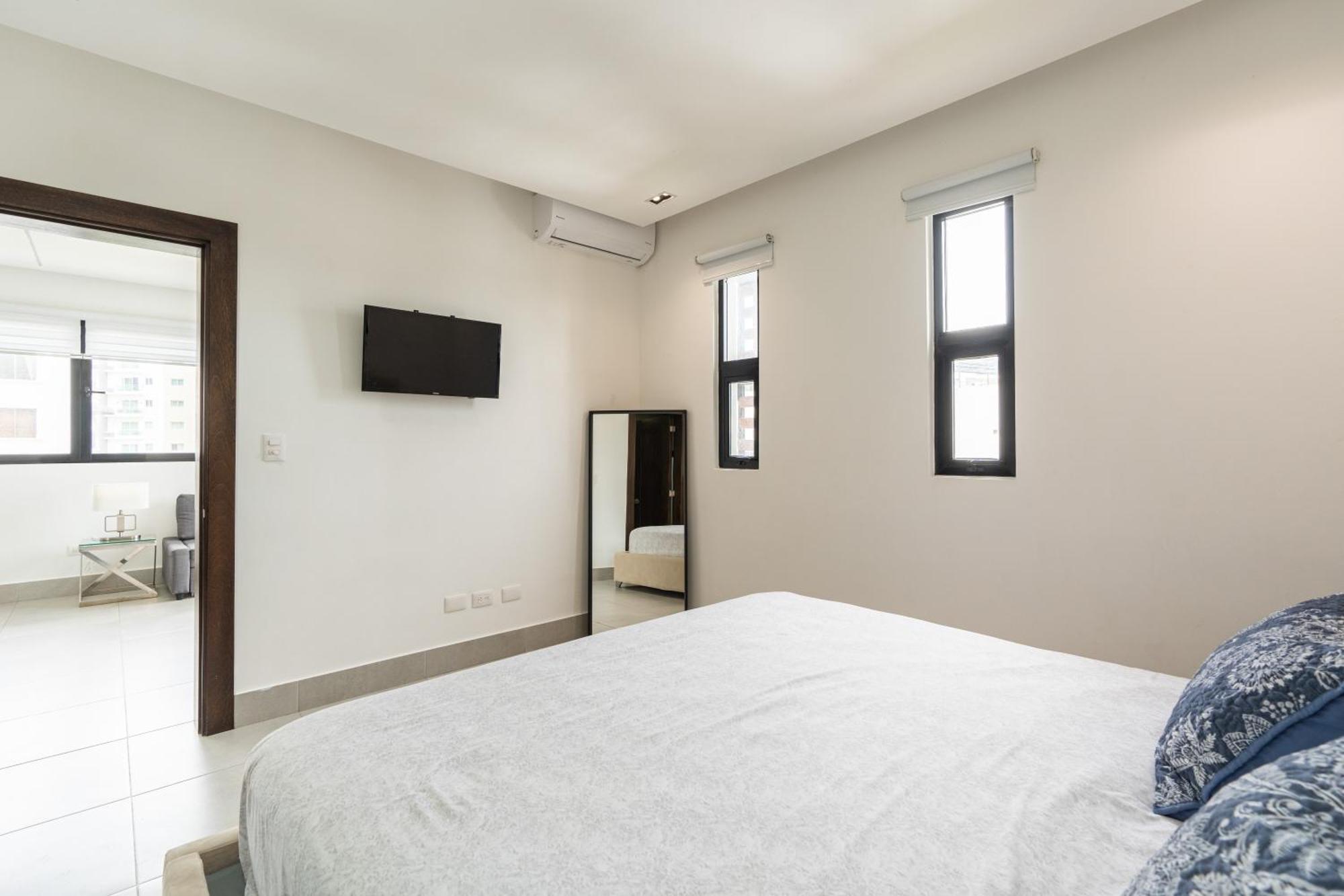 Modern Luxury Condo With Rooftop Pool & Gym Santiago De Los Caballeros Εξωτερικό φωτογραφία